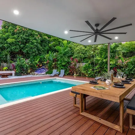 Paradiso Port Douglas Exterior photo